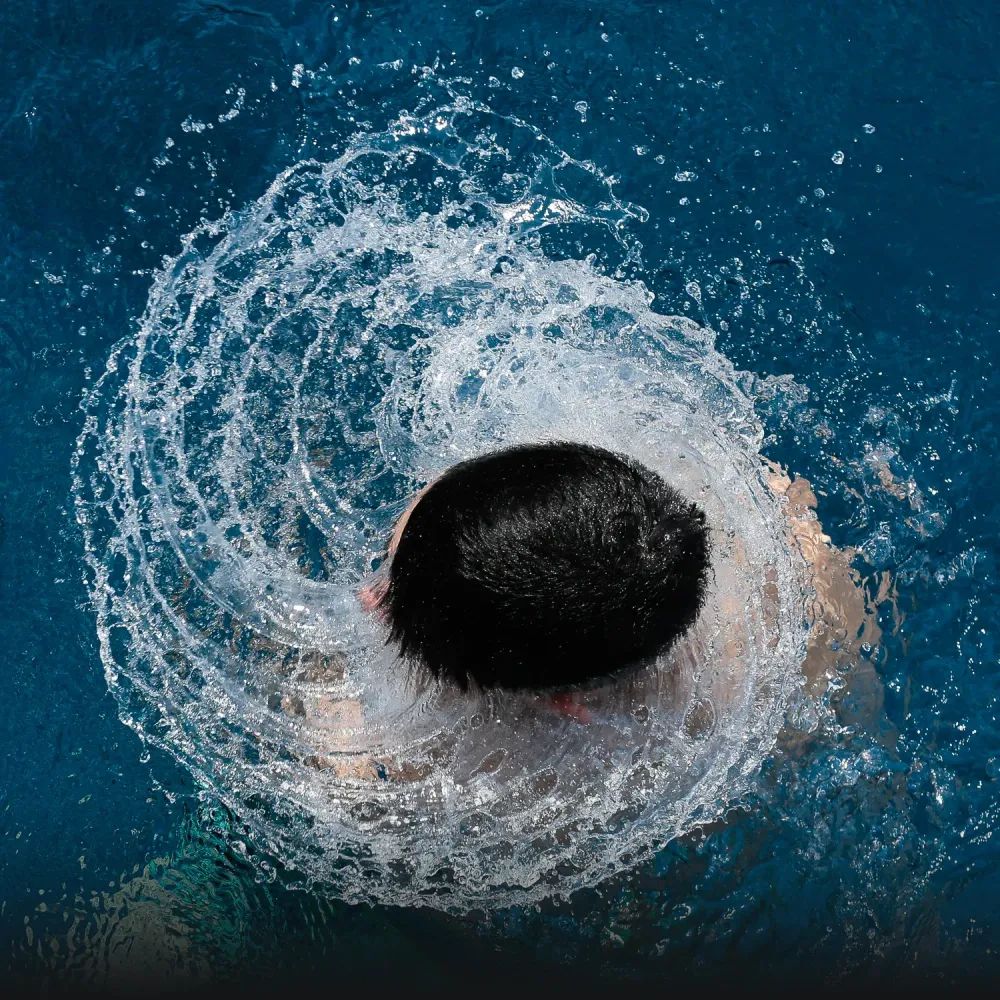 large_swim_drk_40bf9f5af9