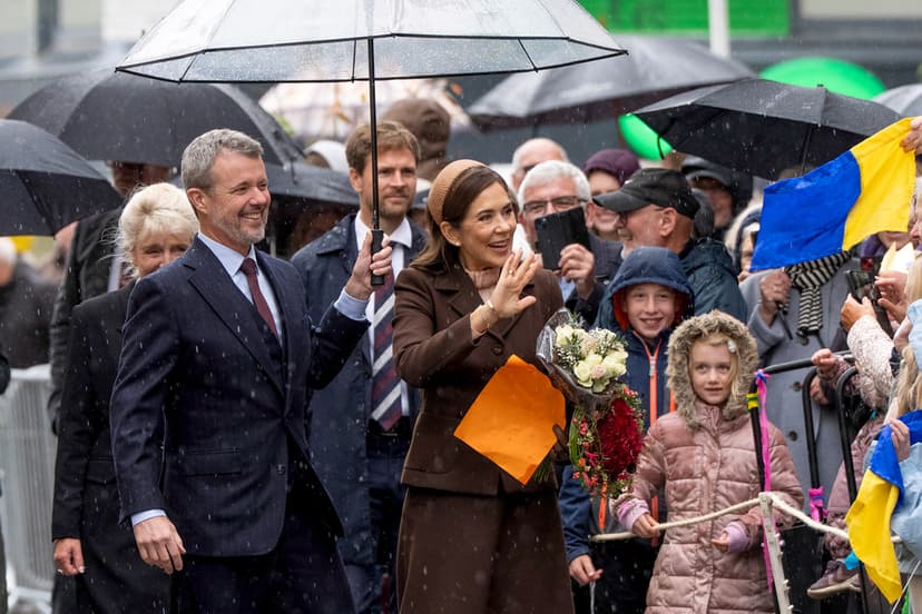 Kung Frederik och drottning Mary besöker Skive
