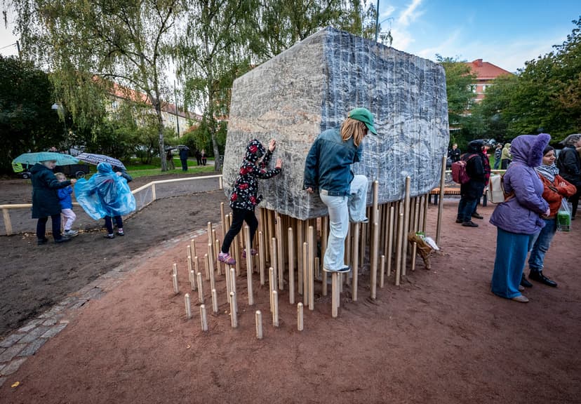 Monumentet Master Narratives invigdes på söndagen i Jesusparken