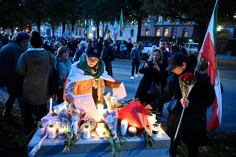 Manifestation i Stockholm på årsdagen av Hamas terrorattack