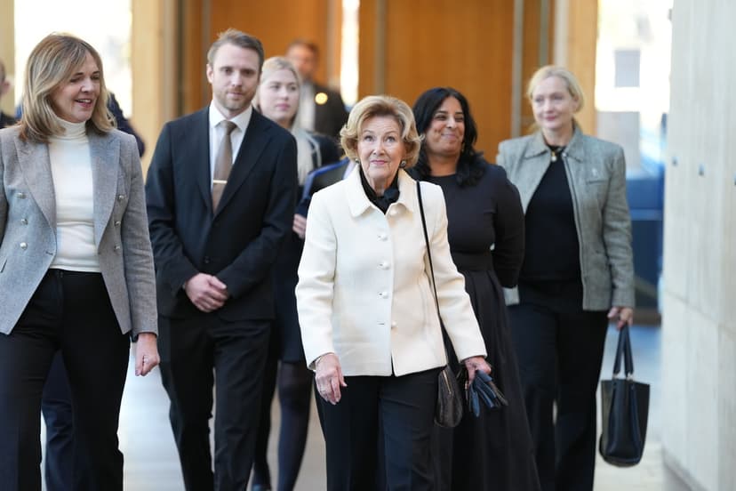 Drottning Sonja besöker Nationalarkivet i Oslo
