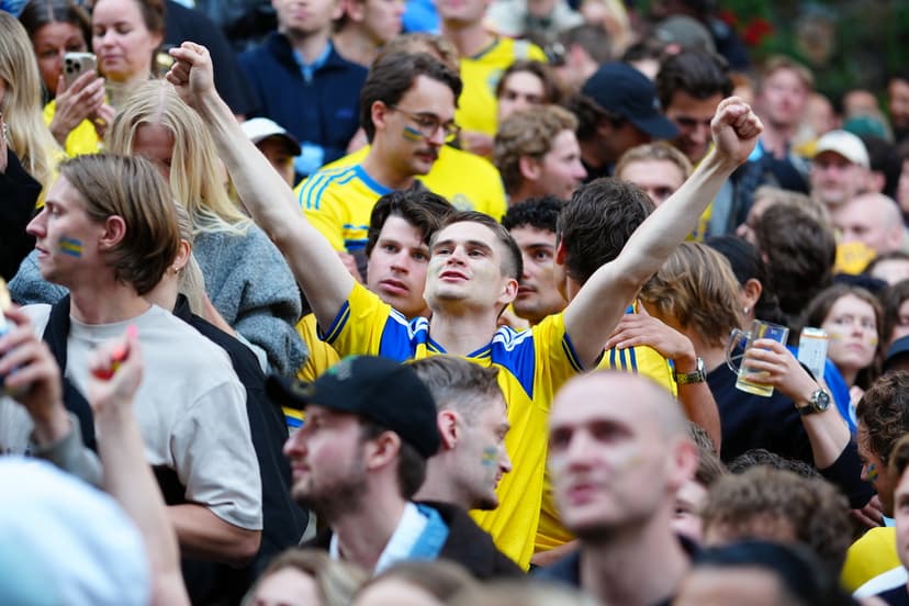 Fansen firar segern i Stockholm