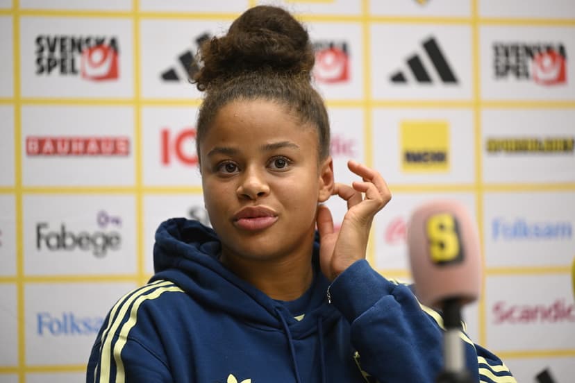Pressträff med damlandslaget inför VM-playoff mot Lituaen