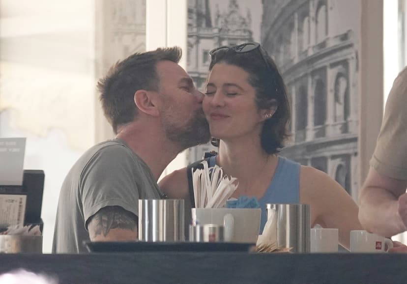 Ewan McGregor och Mary Elizabeth Winstead i Rom