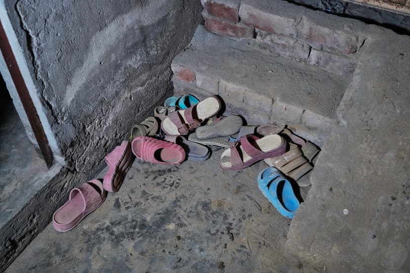 Flera barn döda i takras i Pakistan