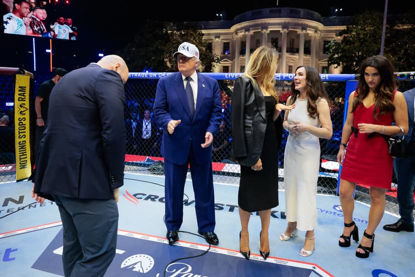 Trump på UFC-gala vid Vita huset