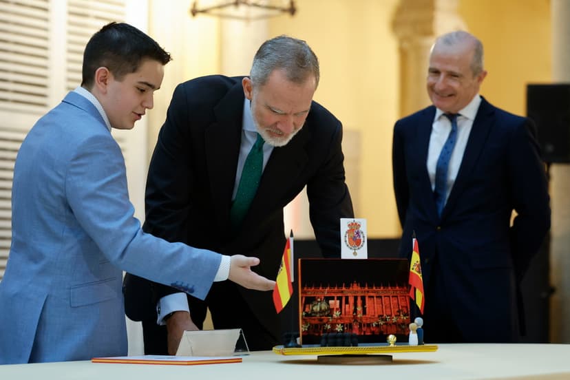 Kung Felipe på skoltävling