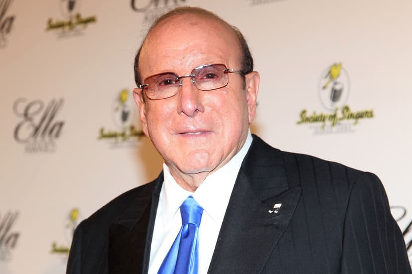 Musikproducenten Clive Davis är död