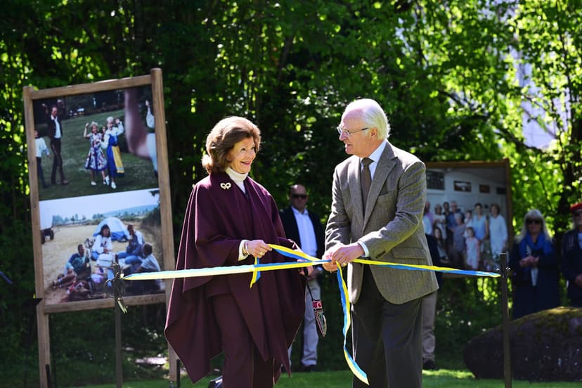 King Carl Gustaf and Queen Silvia inaugurate the jubilee photo exhibiton