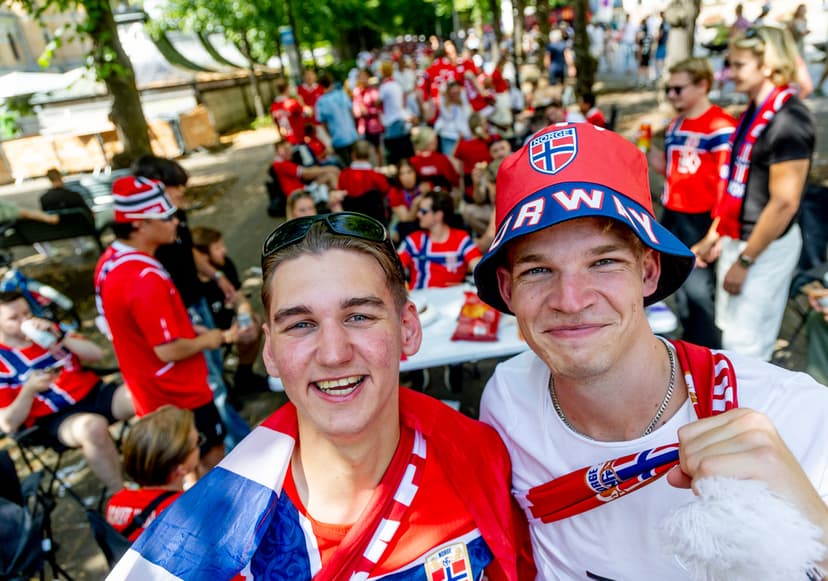 Norska fans i Oslo inför kvartsfinalen Norge-England