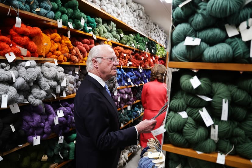 Royal Couple visits Märta Måås Fjetterström's studio