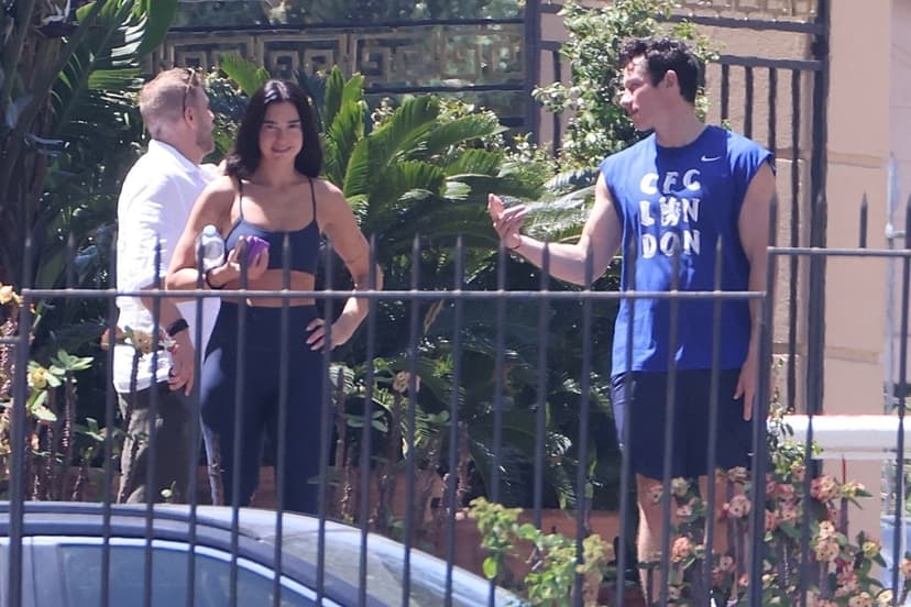 Dua Lipa och Callum Turner på Sicilien inför sitt bröllop