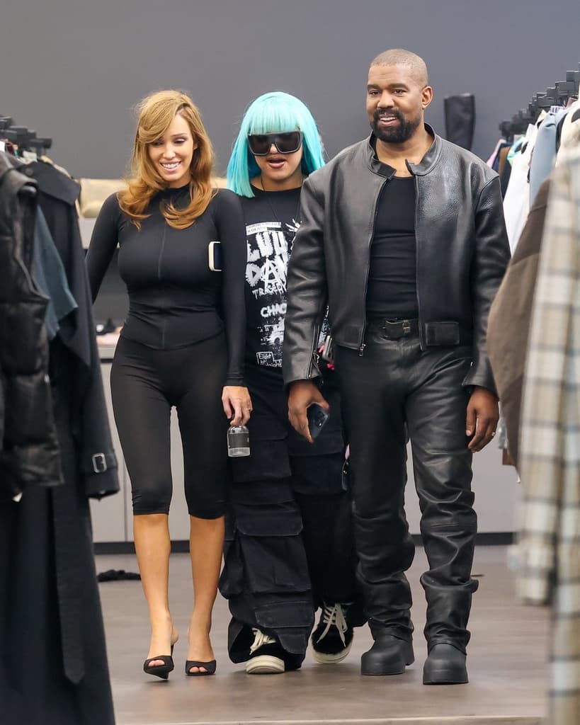 North West på kul shoppingtrip med Kanye och Bianca