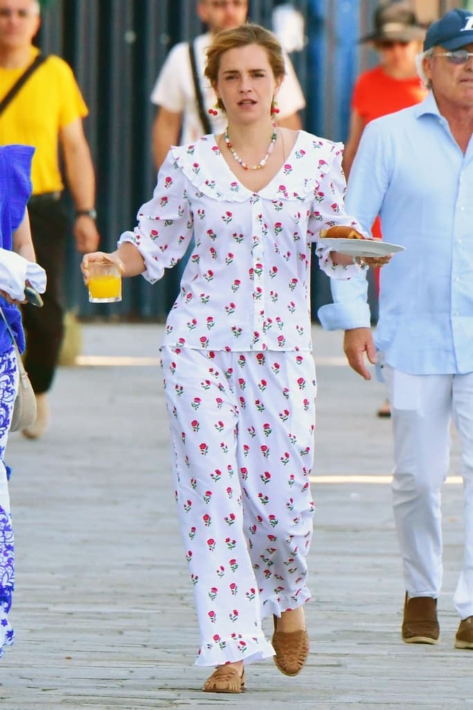 Emma Watson med frukost i Venedig
