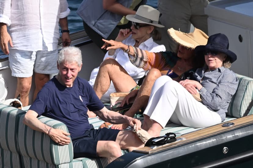 Bill och Hillary Clinton på semester i Salerno