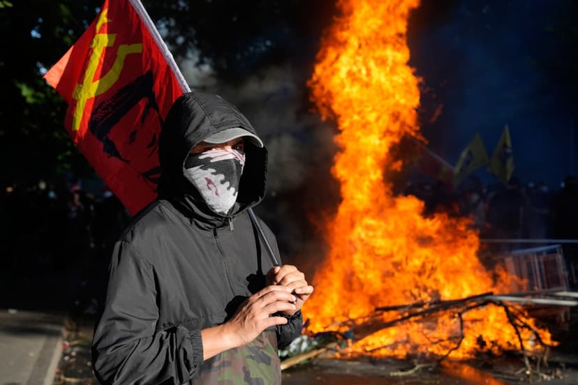 Protester i Genève inför G7-mötet i Frankrike