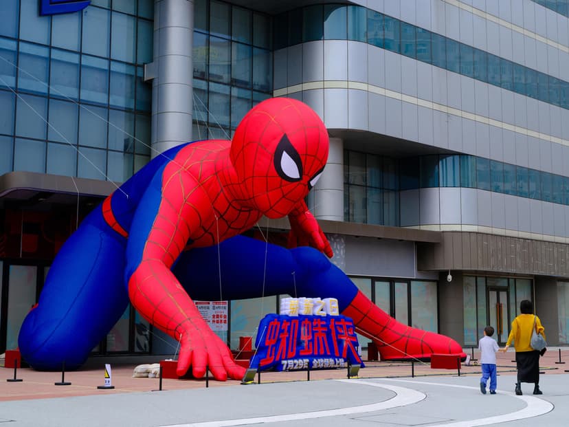 Gigantisk Spider-Man i Peking