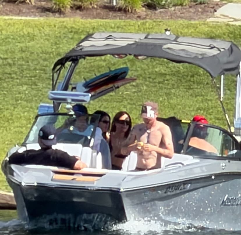Jacob Elordi, Kendall Jenner, Kim Kardashian, Lewis Hamilton med flera på semester i Idaho