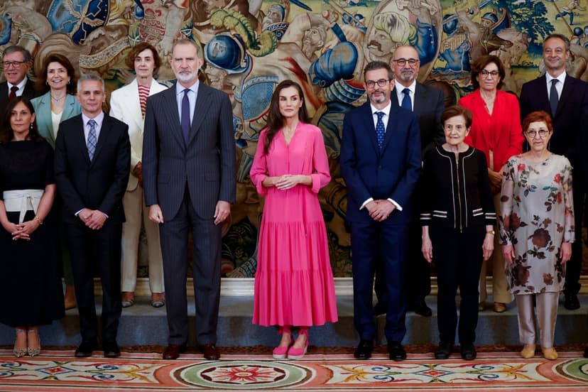 Spaniens kungapar tar emot på Zarzuelapalatset