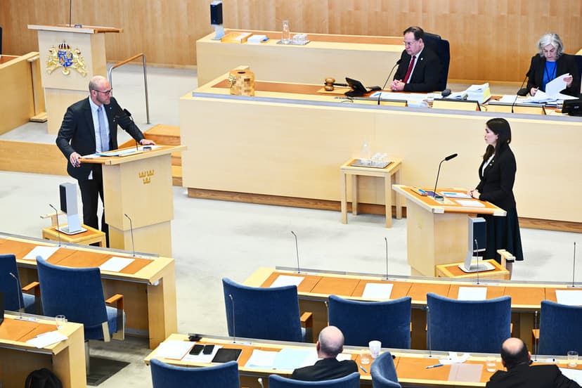 Helgdebatt i riksdagen