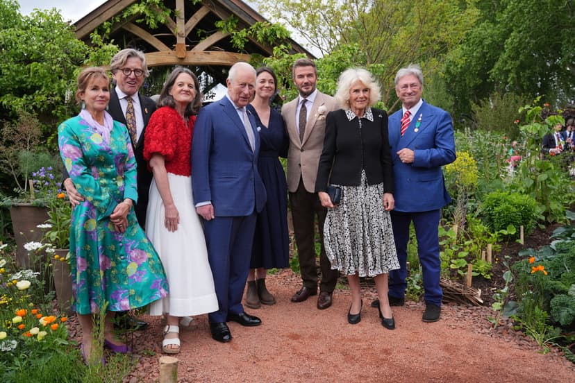 Charles och Camilla besöker Chelsea Flower Show