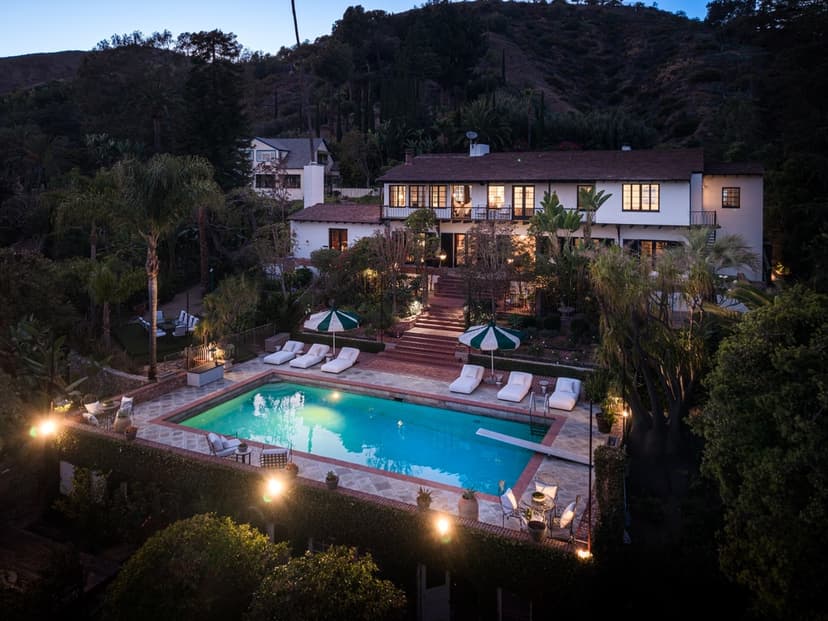 Helen Mirren säljer sitt hus i Hollywood Hills