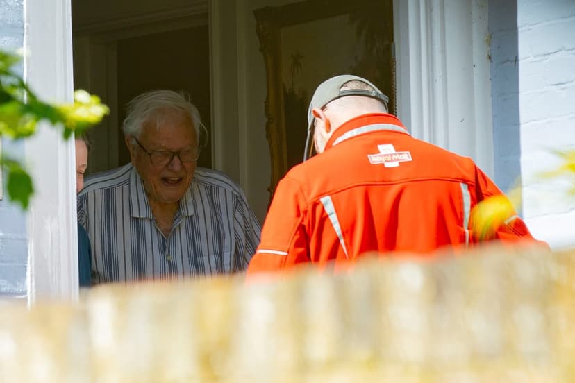 David Attenborough får gratulationspost inför 100-årsdagen (betalbilder)