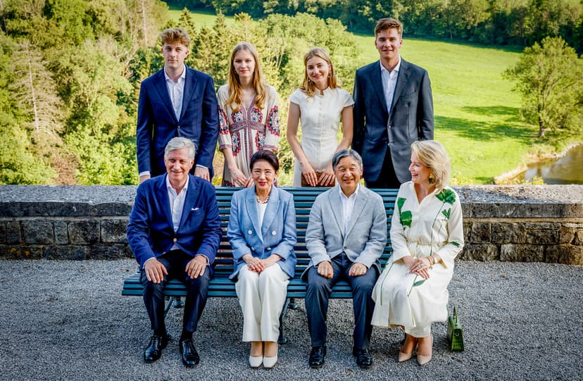 Belgiens kungafamilj och Japans kejsarpar i Ciergnon