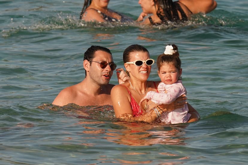 Sofia Richie med familjen i Saint-Tropez