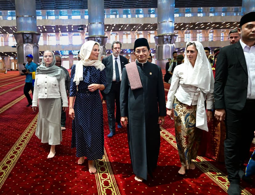 Crown Princess Victoria visits Indonesia