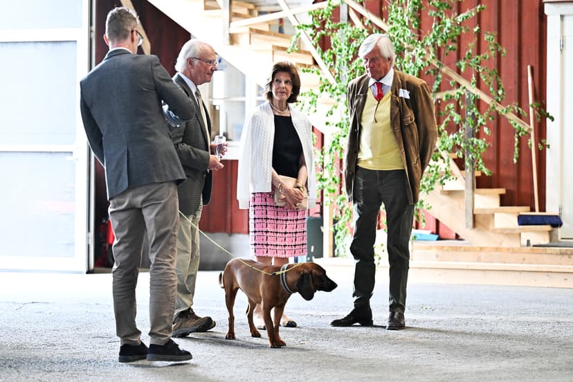 Kung Carl Gustaf deltar i den årliga Stenhammardagen