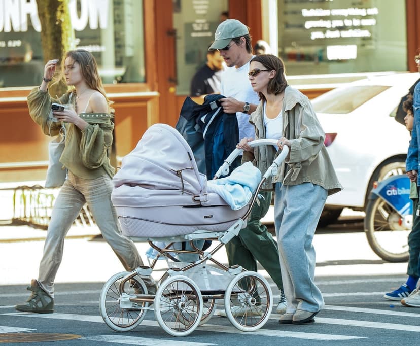 Millie Bobby Brown och Jake Bongiovi på promenad