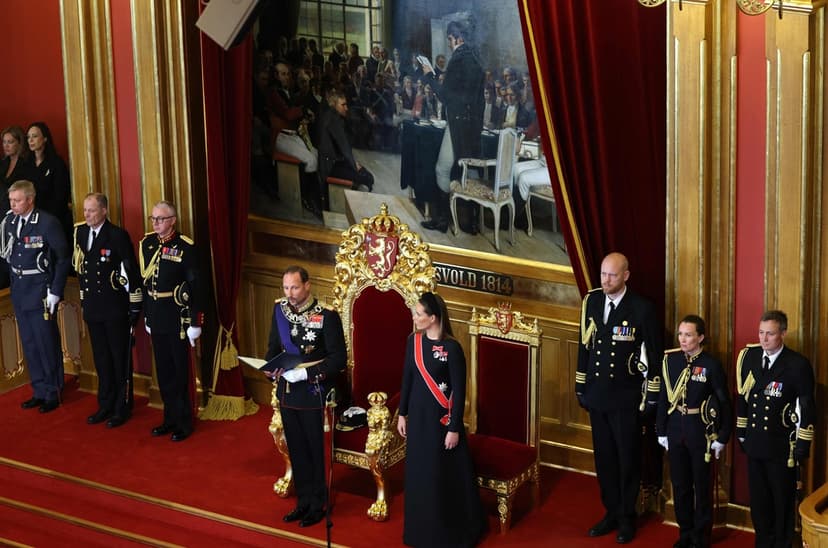 Kung Haakon avlägger ed i stortinget