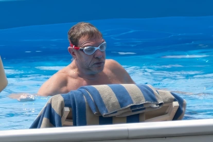 Simon Le Bon kopplar av i Cernobbio